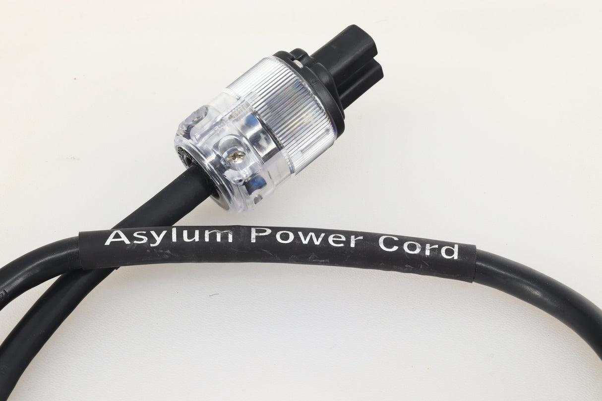 MCRU Asylum Mains Cable 1.15m