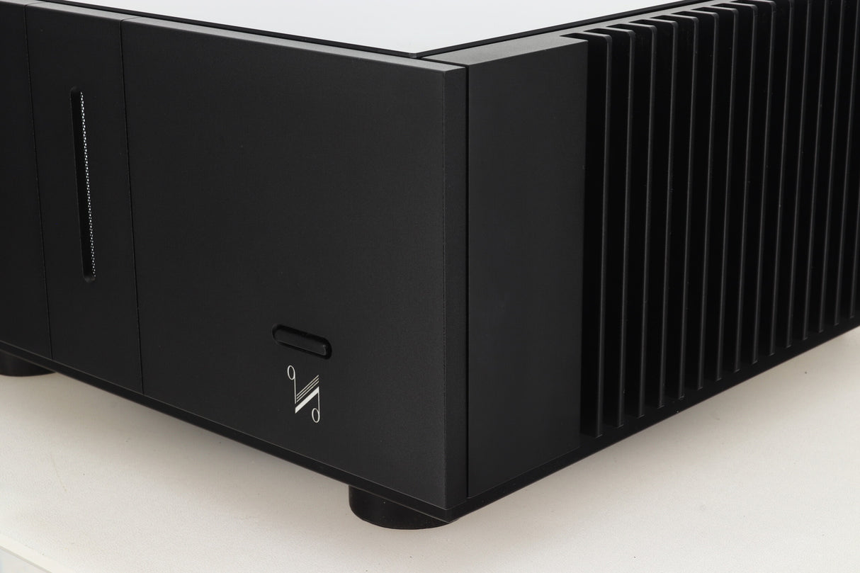 Quad Artera Power Amplifier - Black
