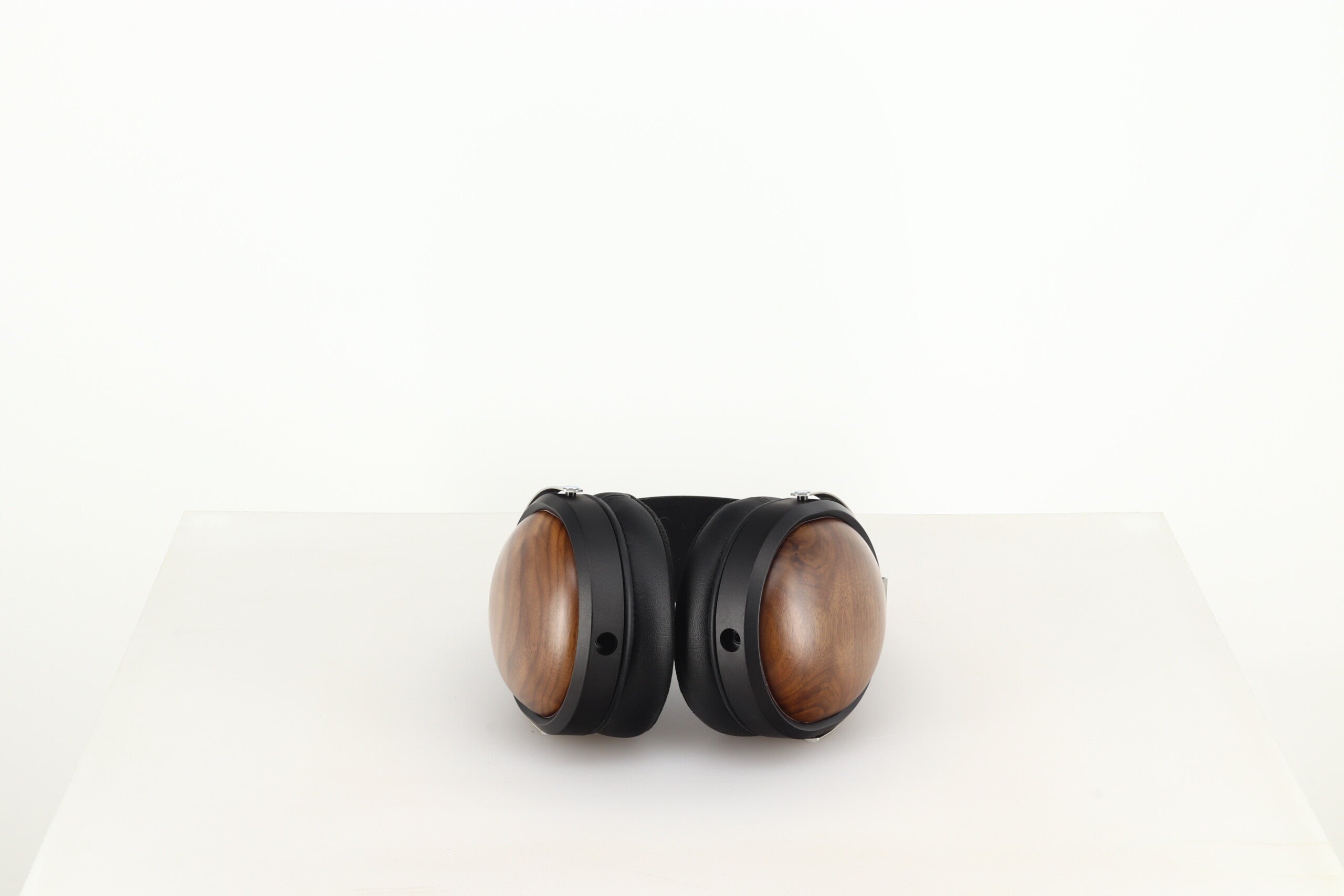 FiiO FT1 Headphones (Walnut, Closed back) – 2ndhandhifi.co.uk