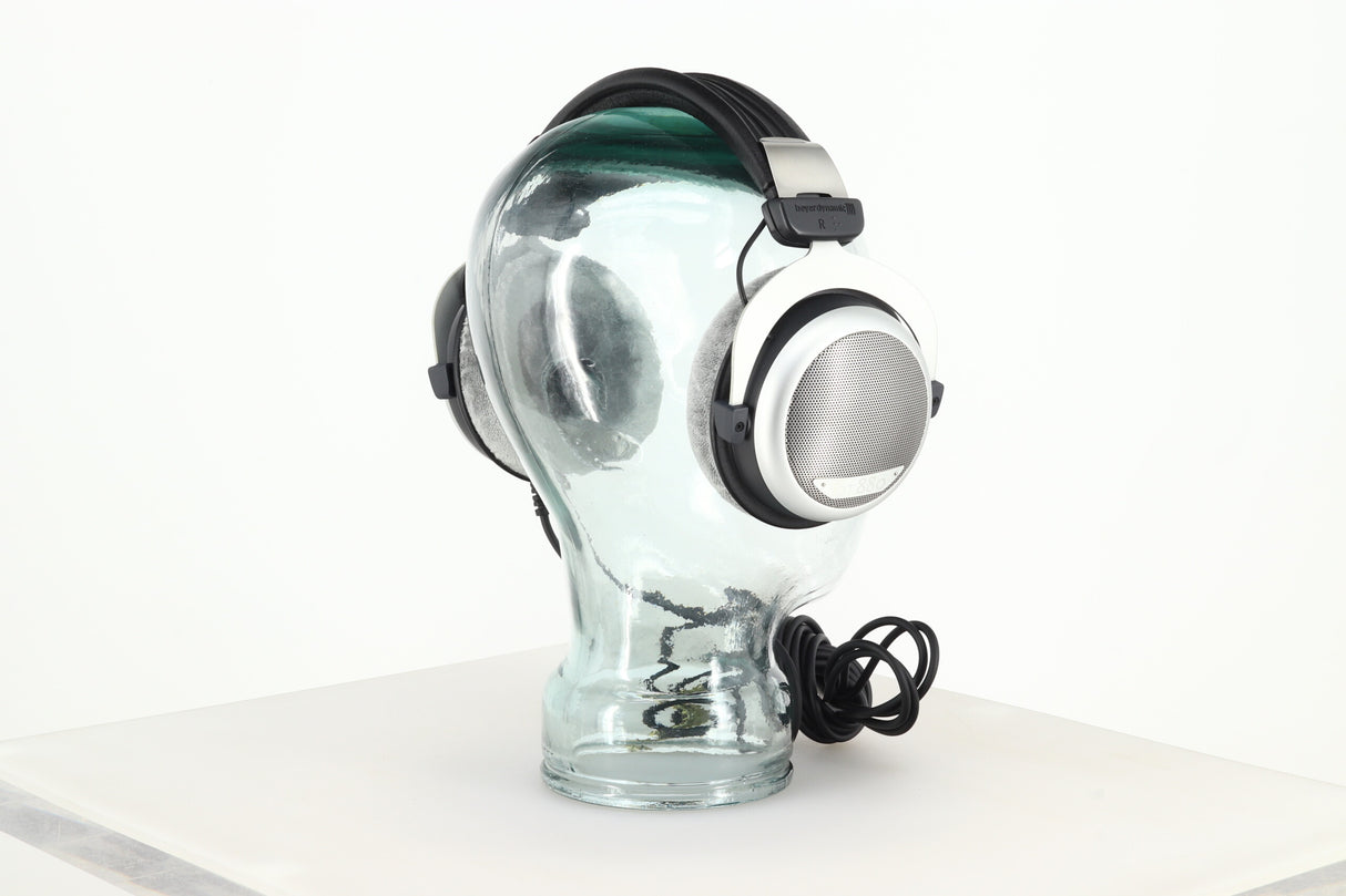 Beyerdynamic DT 880 Edition Headphones