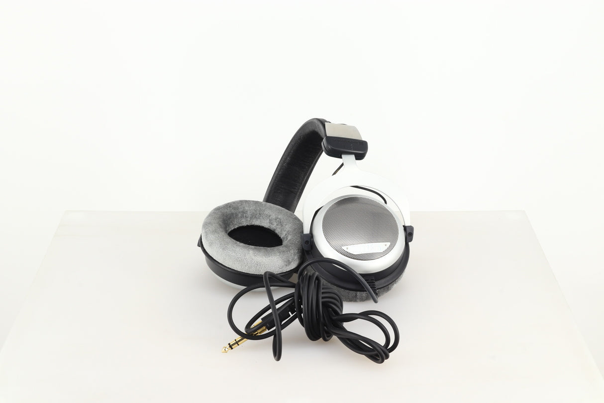 Beyerdynamic DT 880 Edition Headphones
