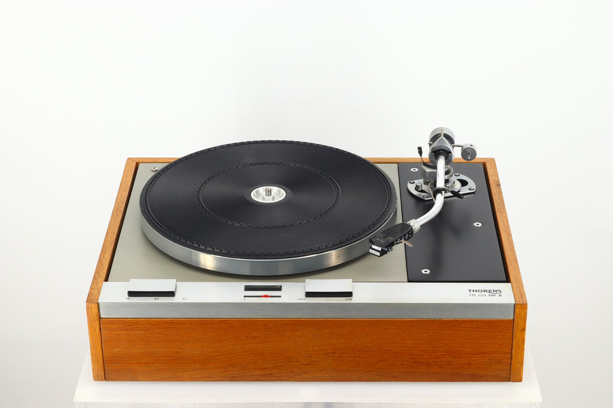 Thorens TD125 MkII Turntable / SME 3009 S2 Improved Tonearm / Shure V15 MkIII Cartridge