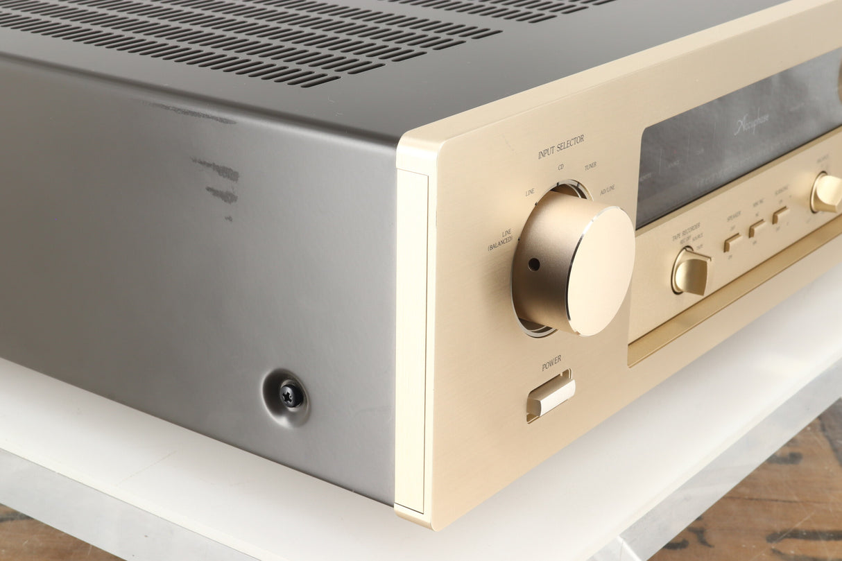 Accuphase E-210 Integrated Amplifier - Champagne