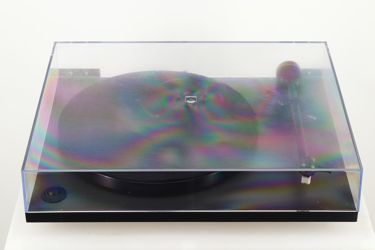 NAD C556 Turntable - Grey