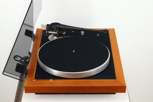 Wilson Benesch ACT Turntable / ACT 2 Tonearm / Stand