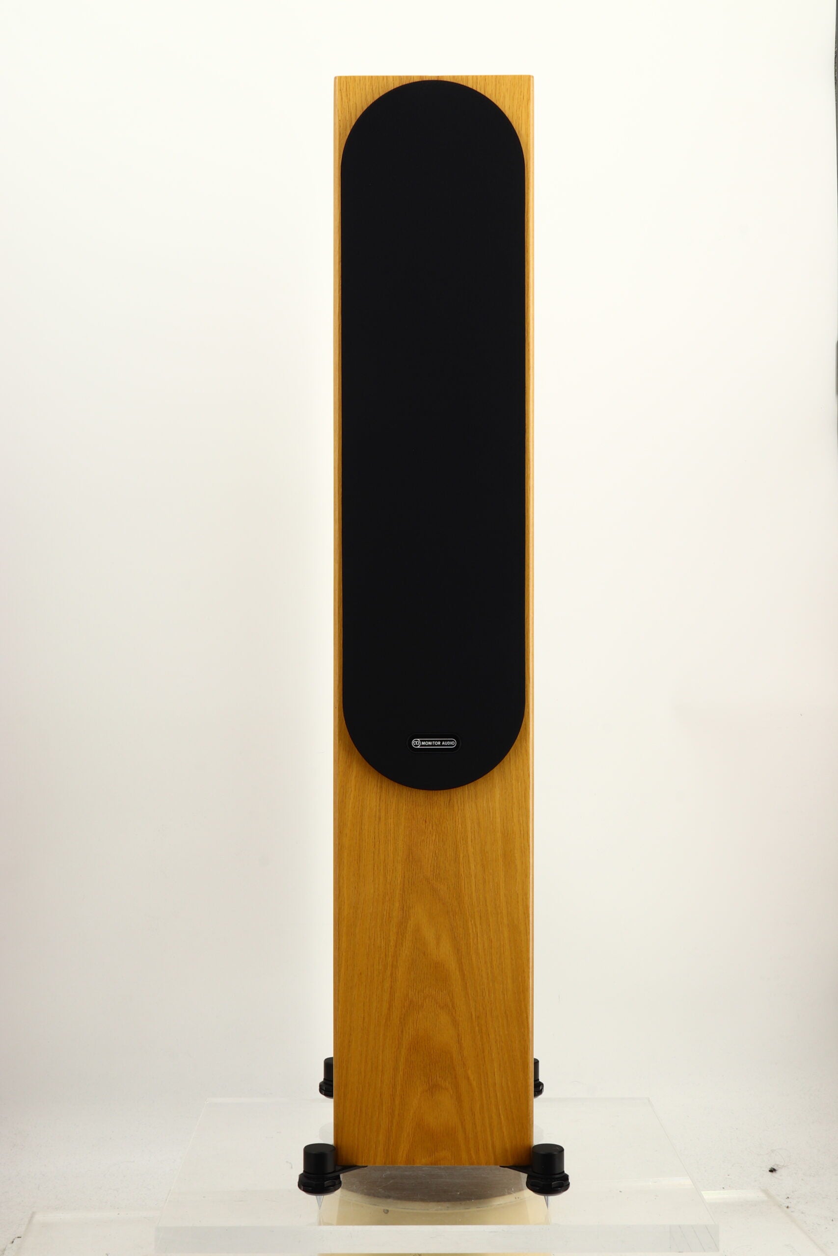 Audio Monitor Silver 300 6G（第6世代） Monitor Audio Silver 300 floorstanding loudspeaker - hi-fi+