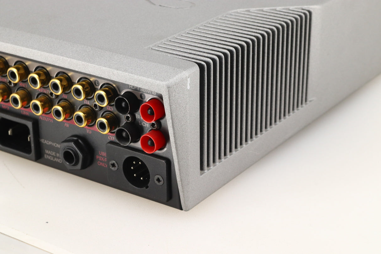 Cyrus 8 vs Integrated Amplifier - Silver