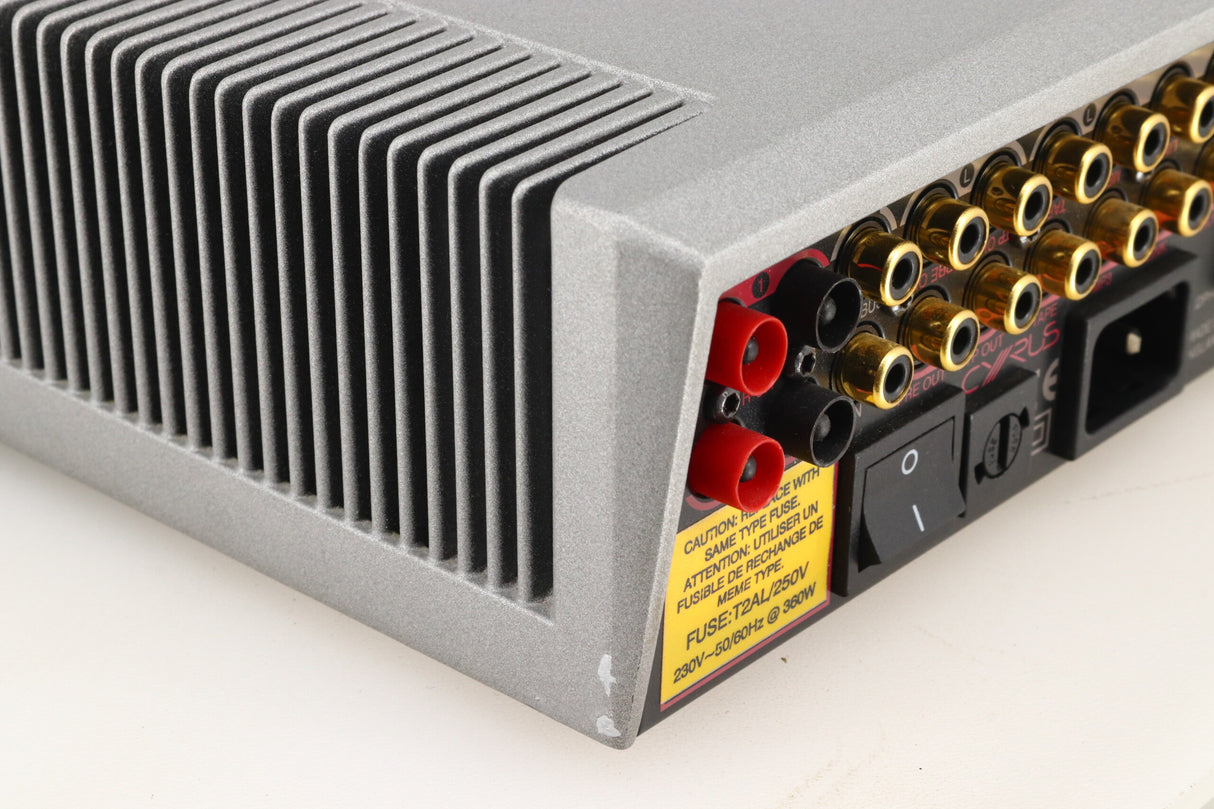 Cyrus 8 vs Integrated Amplifier - Silver