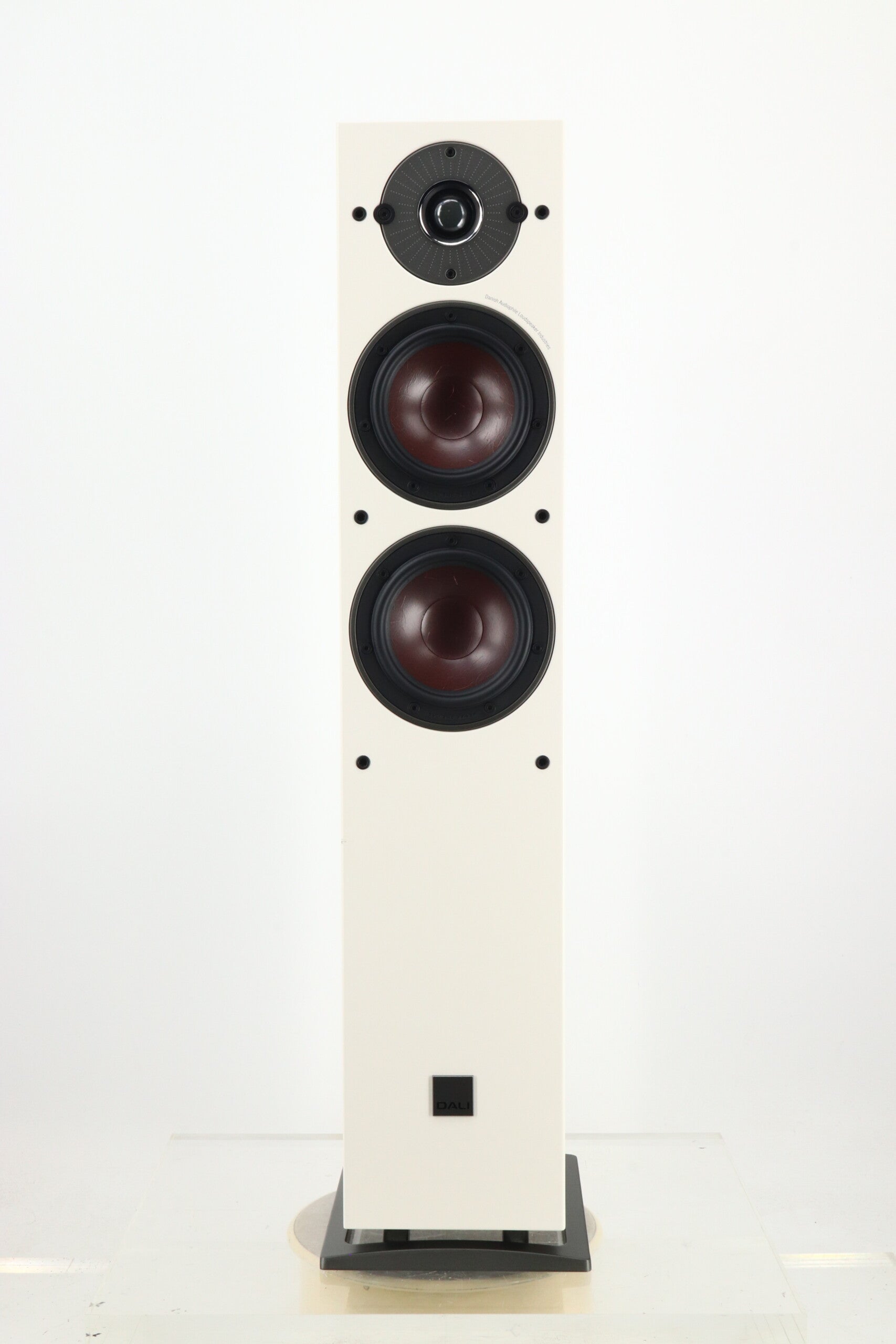 Dali Oberon 5 Floorstanding Speakers - White – 2ndhandhifi.co.uk