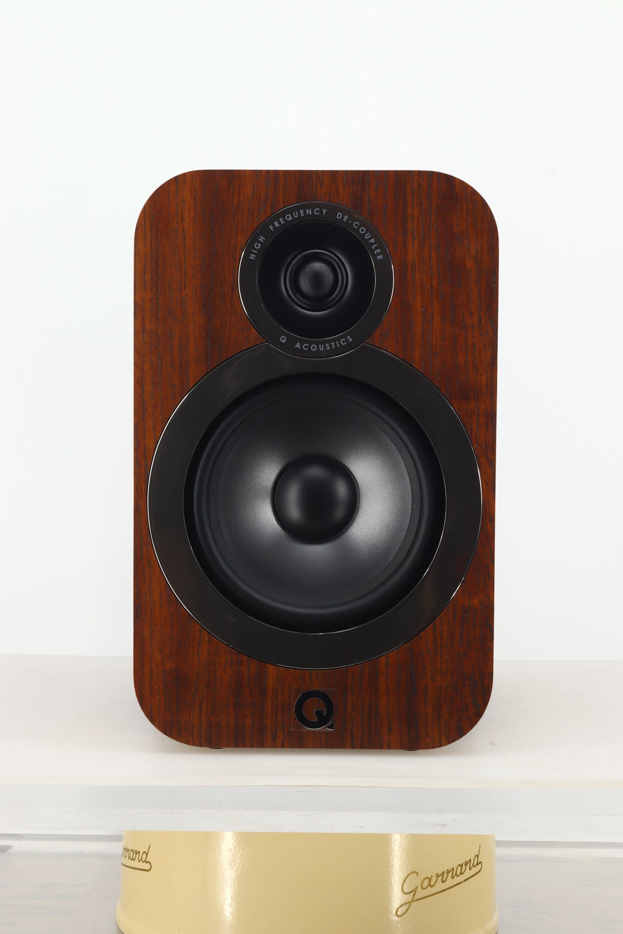 Q Acoustics 3030i Standmount Speakers - Walnut
