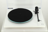 Rega Planar 2 Turntable - White