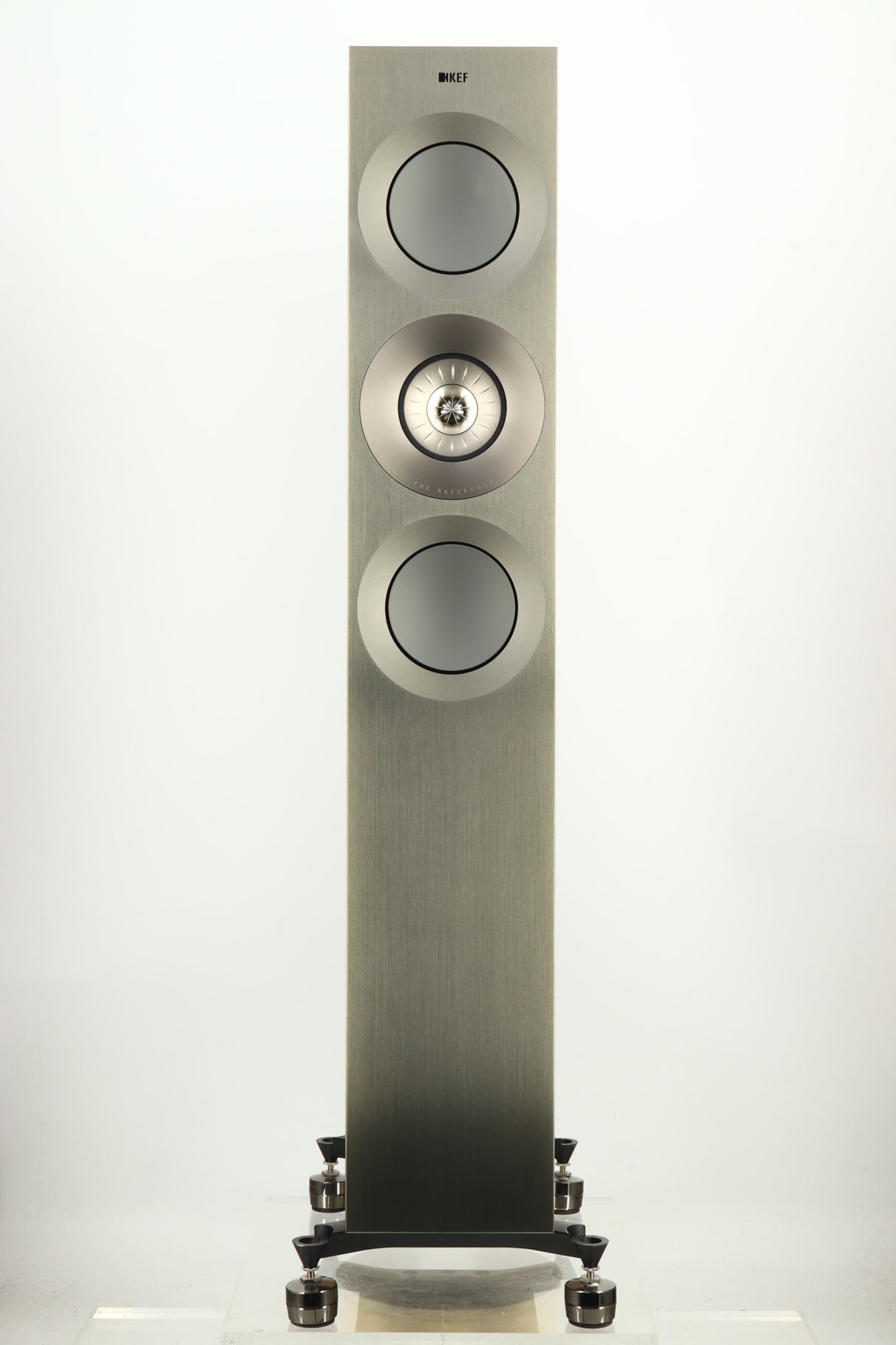 KEF Reference 3 Floorstanding Speakers - Walnut / Gaia II Isolation Feet