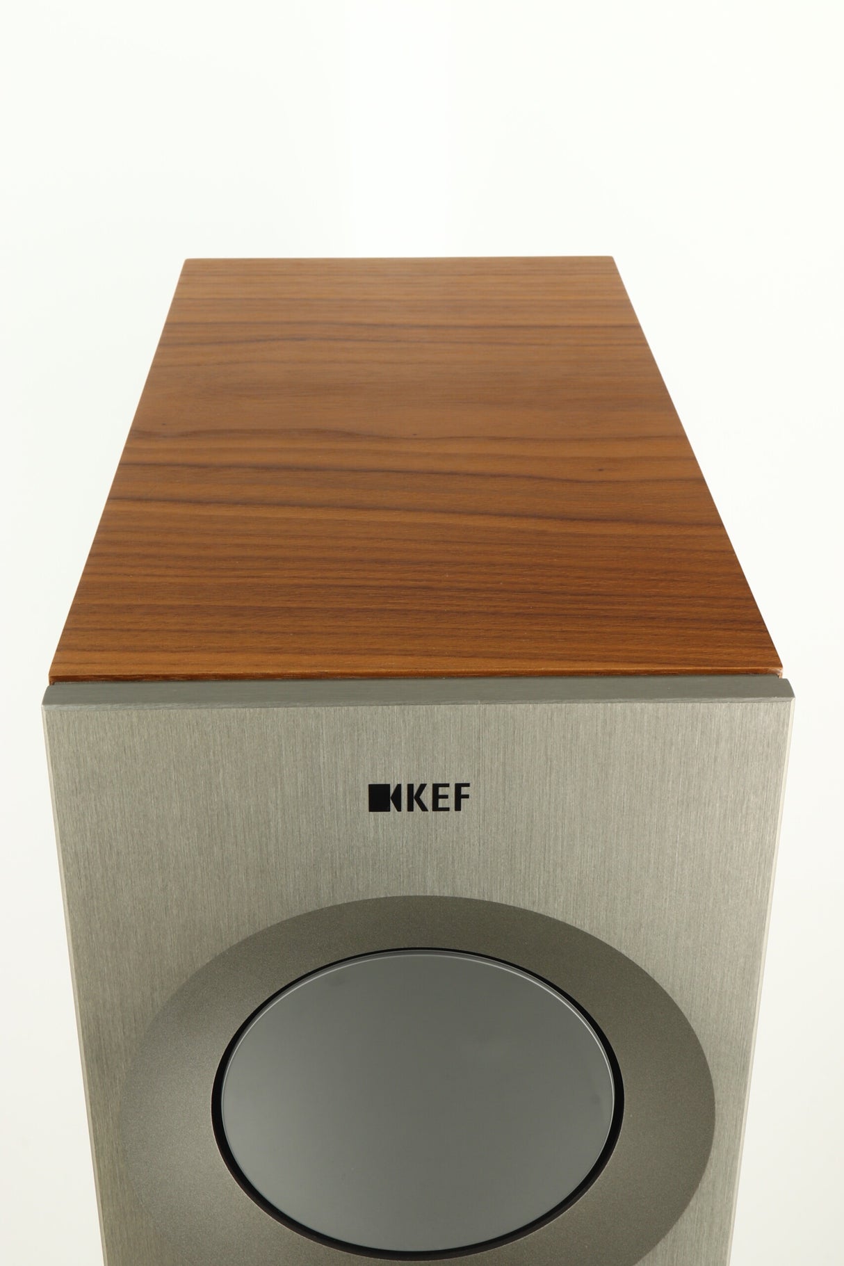 KEF Reference 3 Floorstanding Speakers - Walnut / Gaia II Isolation Feet