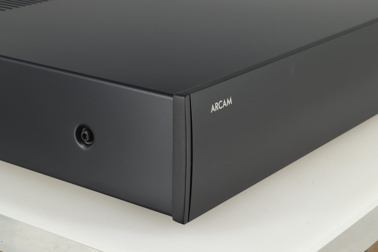 Arcam DiVA P75 Power Amplifier - Black