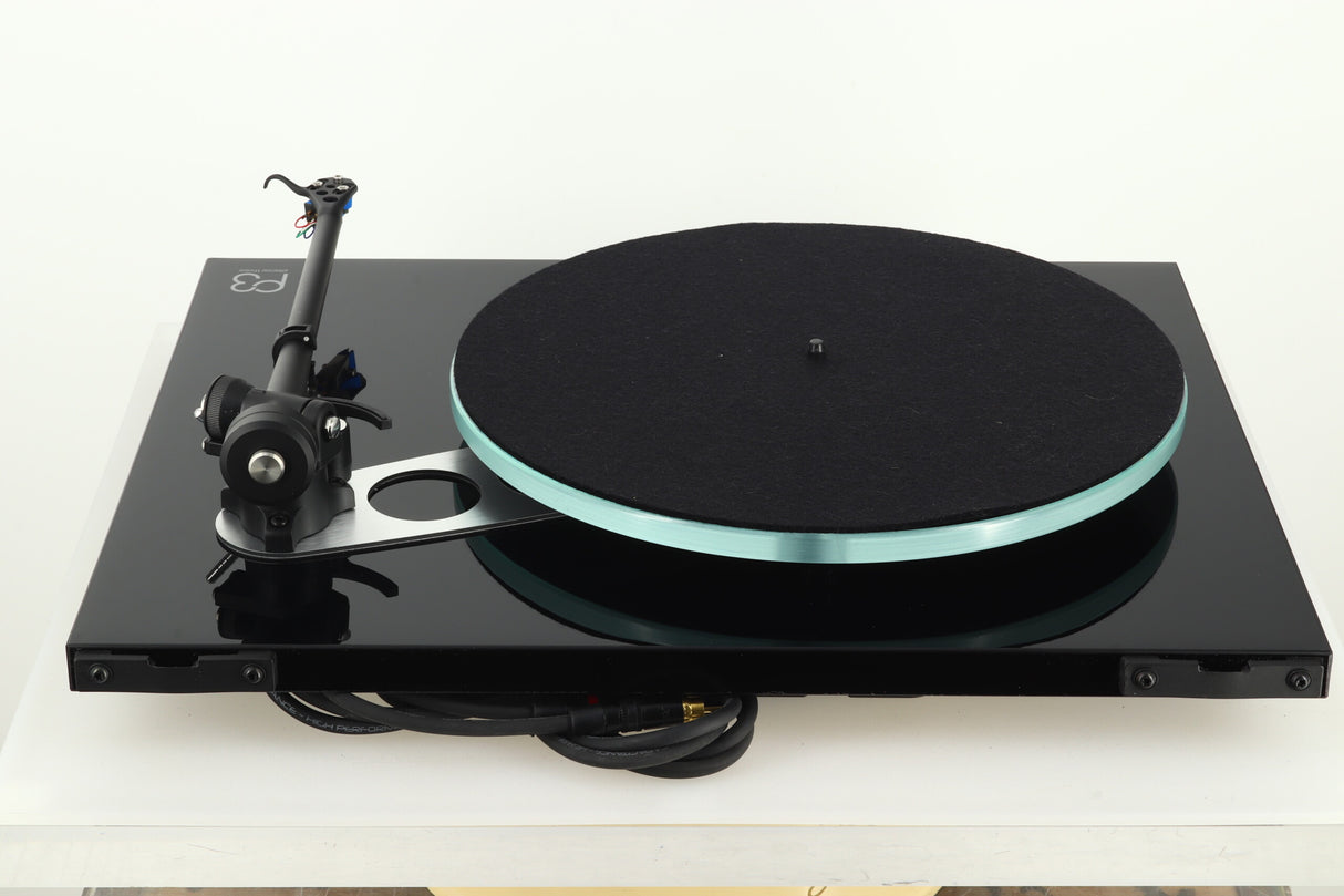 Rega Planar 3 Turntable - Black / Elys 2 Cartridge