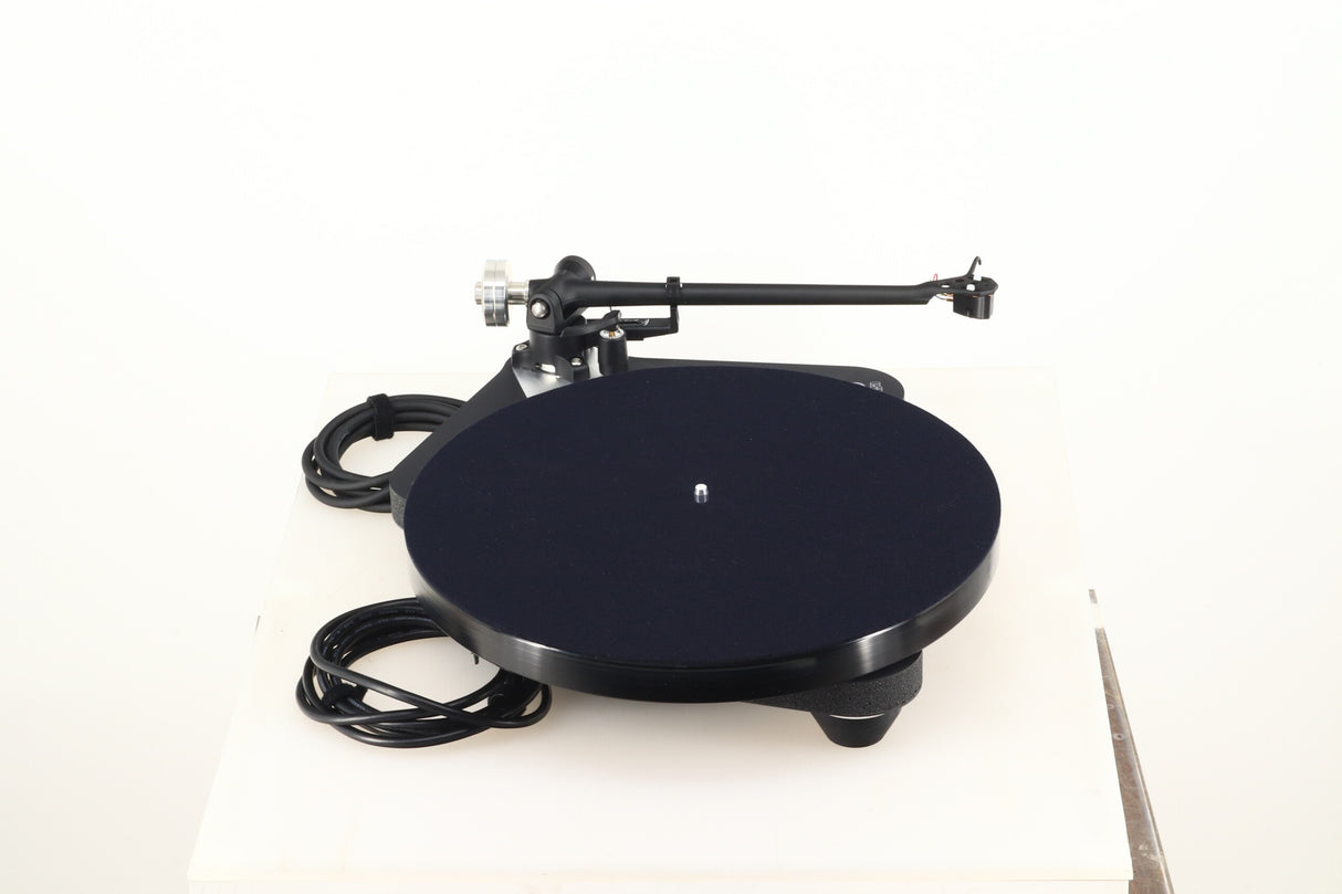 Rega Planar 8 Turntable / Hana MH Cartridge - Black