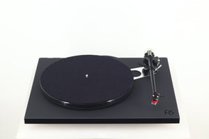Rega Planar 6 Turntable - Black / AT-VM540ML Cartridge