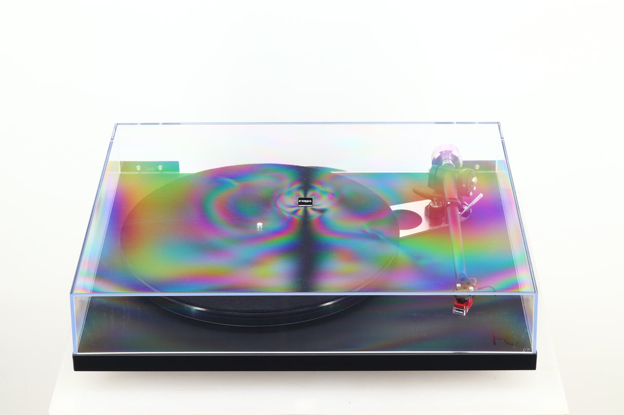 Rega Planar 6 Turntable - Black / AT-VM540ML Cartridge