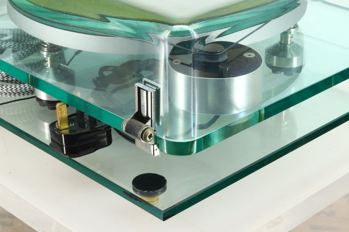 Michell Syncro Turntable / Linn Akito Tonearm