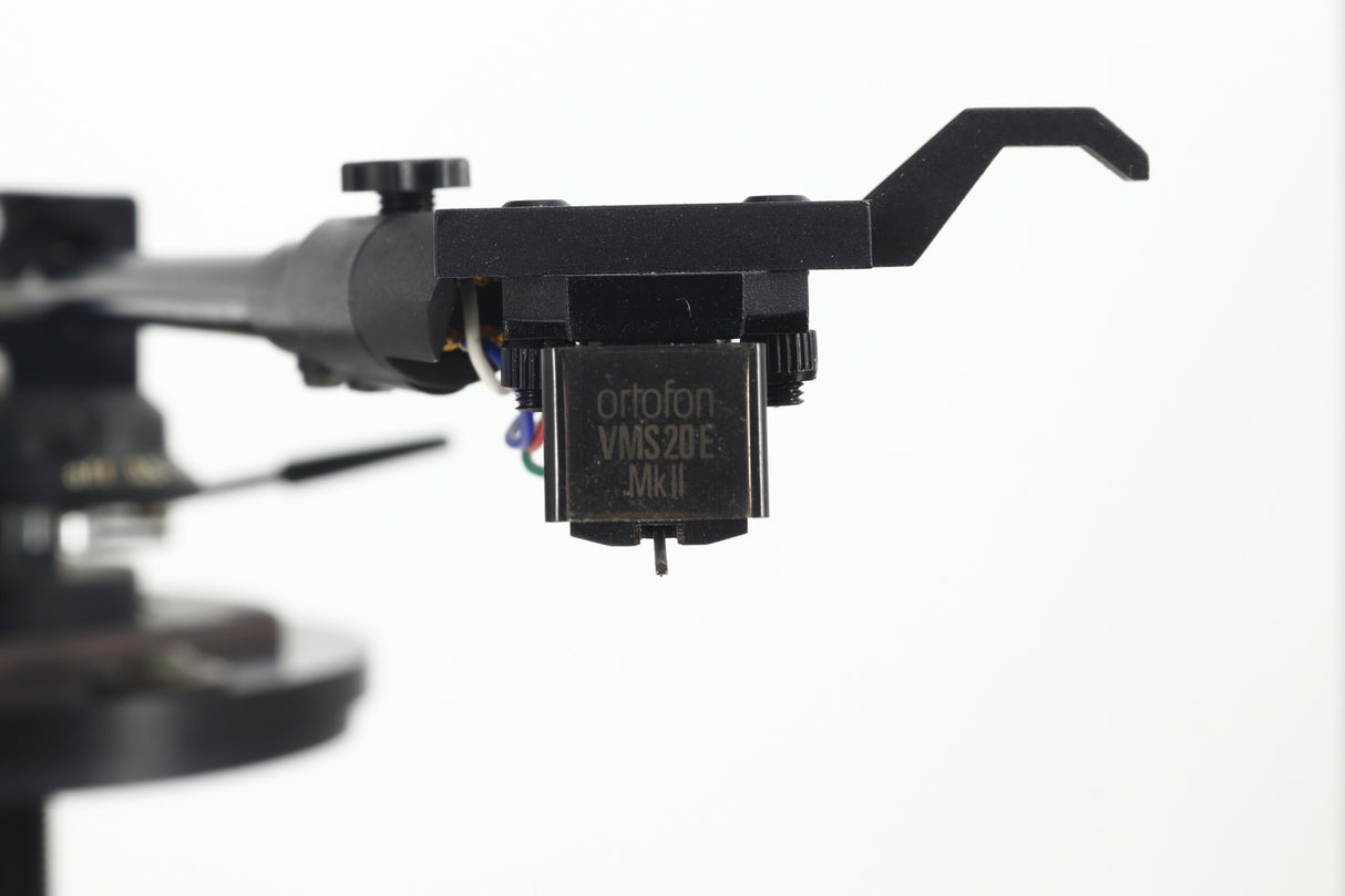 Systemdek II Turntable / ADC ALT-1 Tonearm