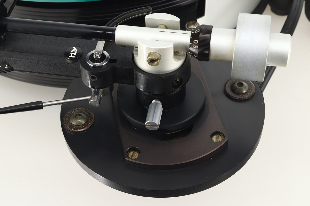 Systemdek II Turntable / ADC ALT-1 Tonearm