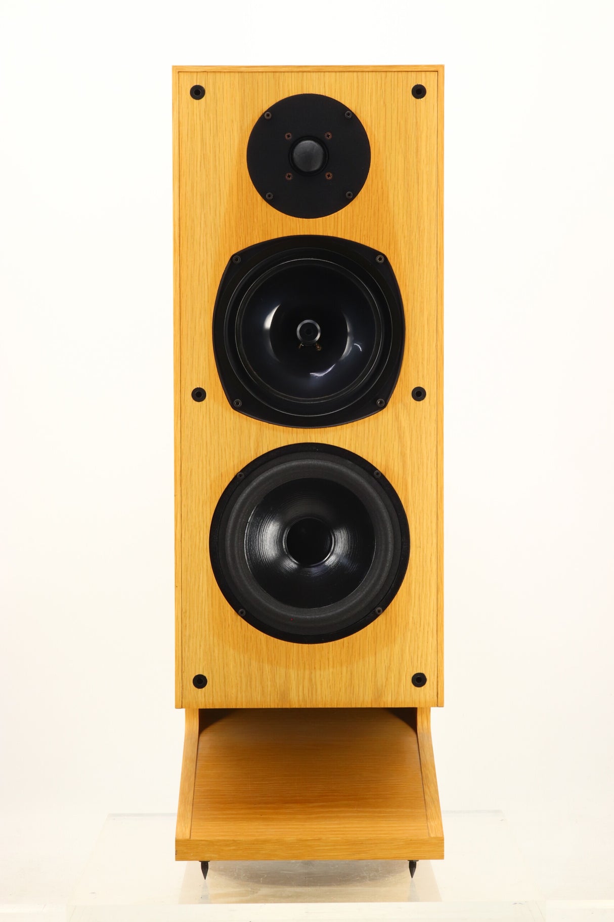 Diamond Acoustics Reference 3 Floorstanding Speakers - Light Wood