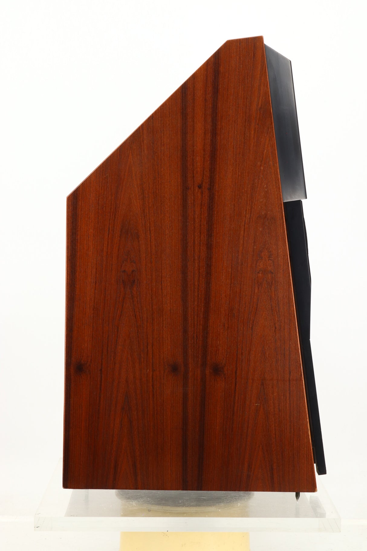 Roksan Ojan 3 Floorstanding Speakers - Rosewood