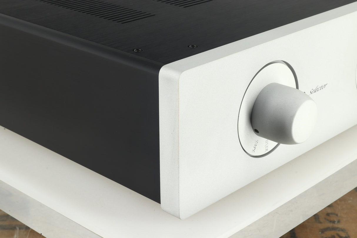 Unison Research Unico Nuovo Integrated Amplifier - Silver