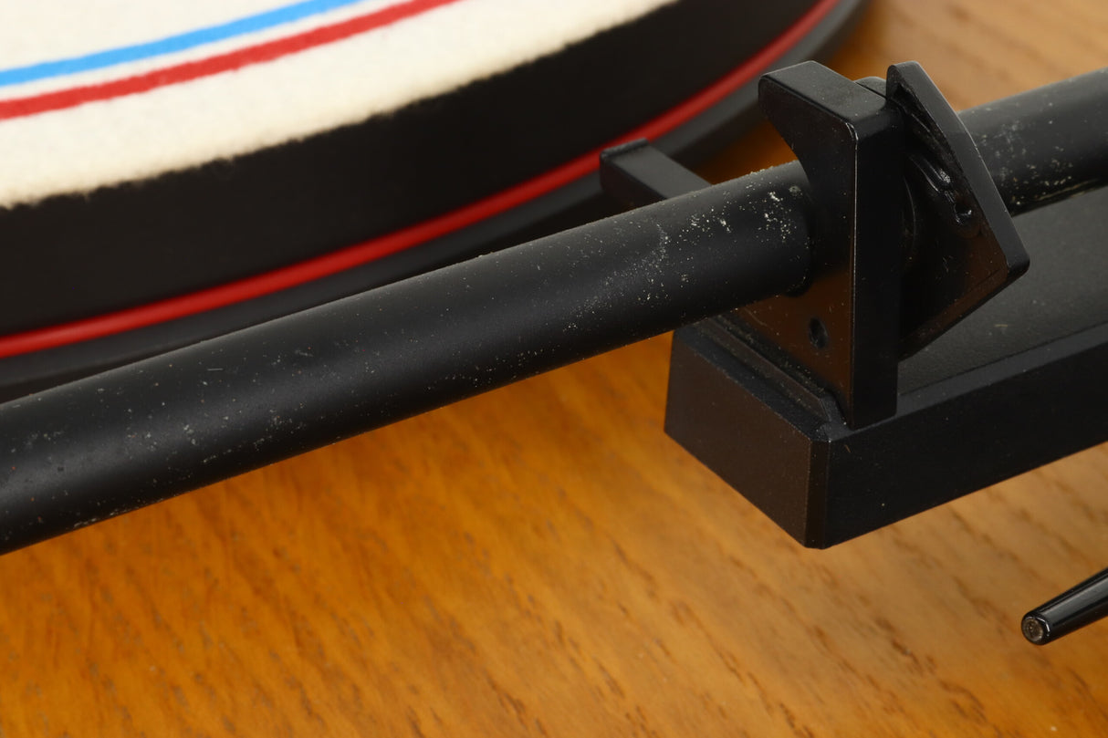 The Oak Turntable