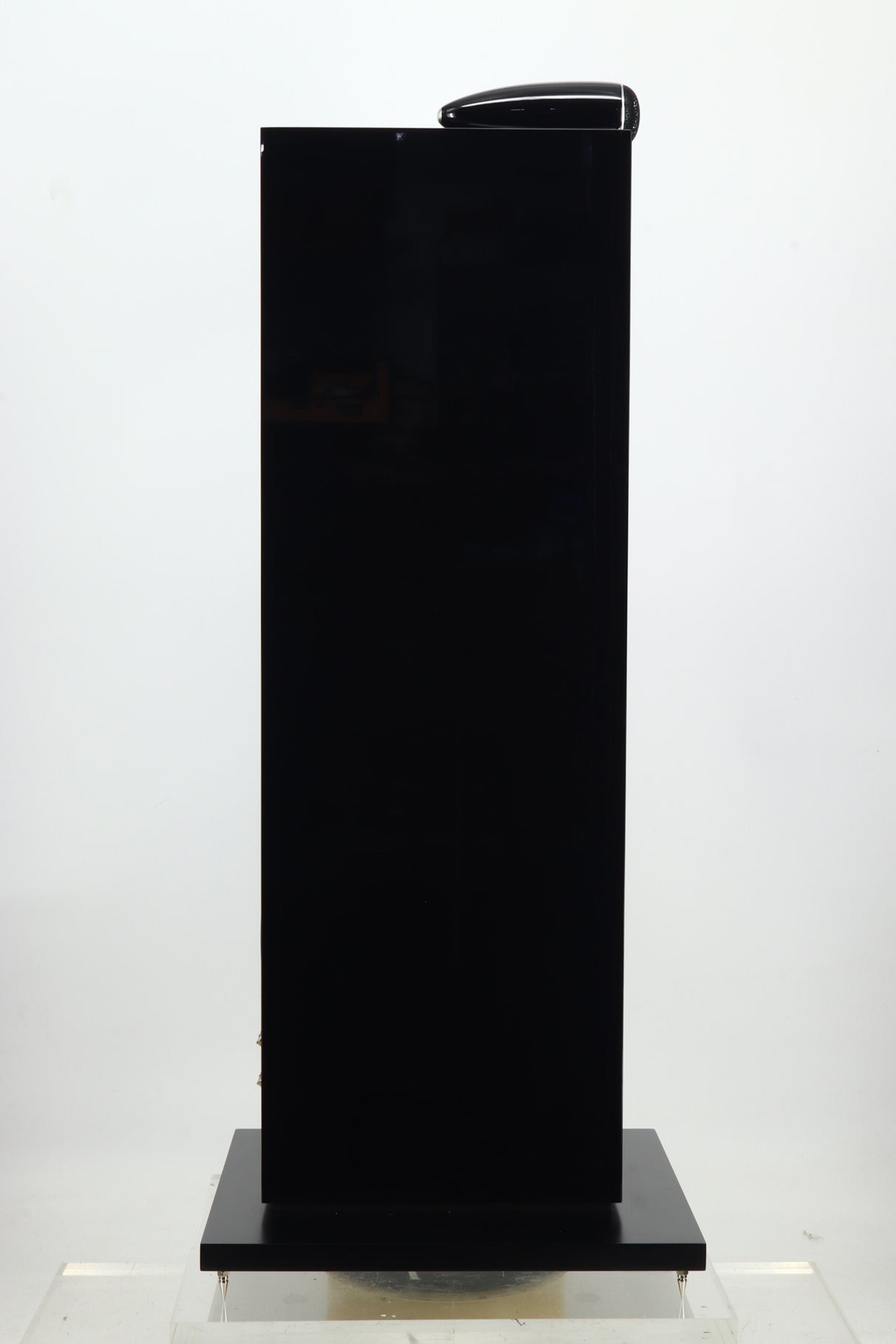 B&W 702 S2 Floorstanding Speakers - Black Gloss (Ex Demo)
