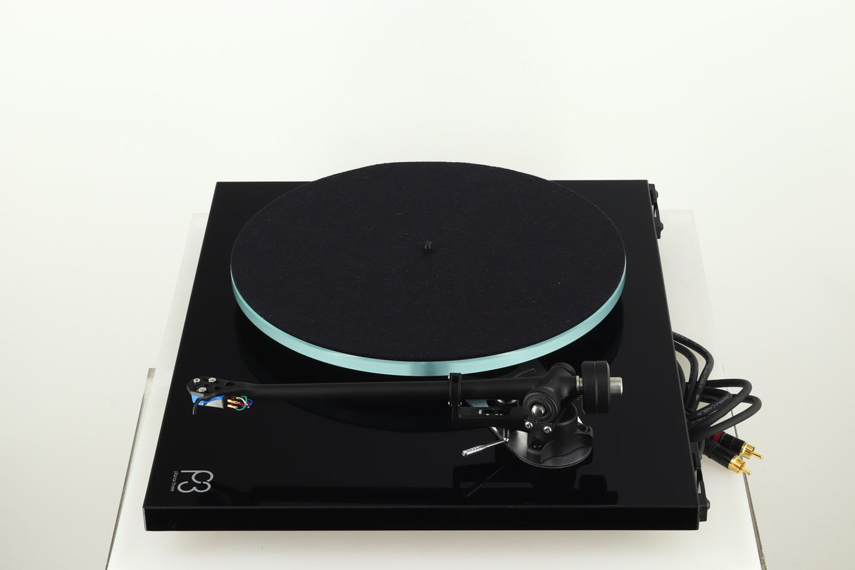 Rega Planar 3 Turntable / Elys 2 Cartridge - Black