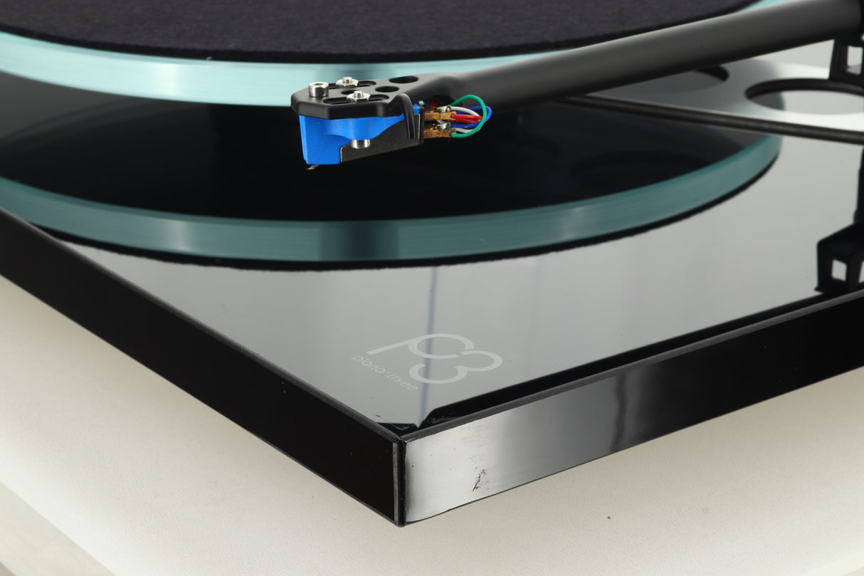 Rega Planar 3 Turntable / Elys 2 Cartridge - Black