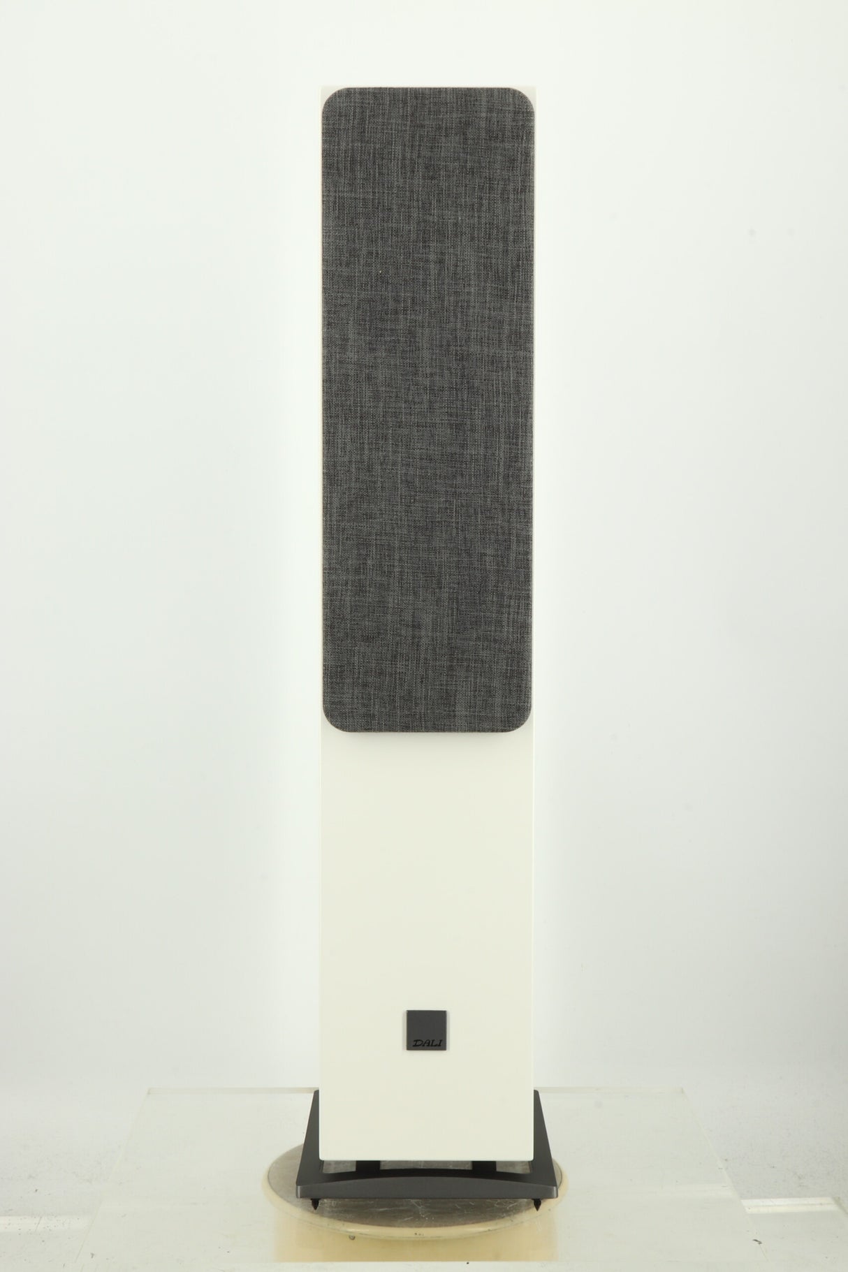 Dali Oberon 5 Floorstanding Speakers - White