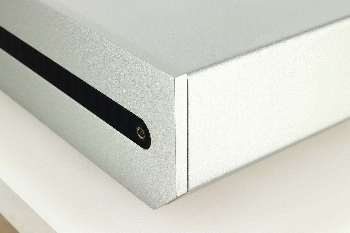 Roksan Attessa Integrated Amplifier - Silver