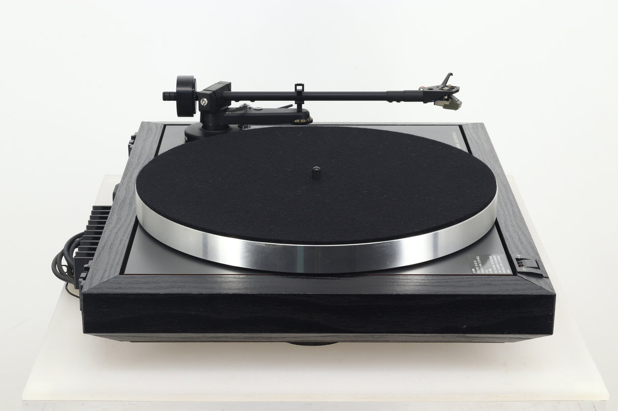 Linn Axis Turntable / Basik Plus Tonearm / K-9 Cartridge