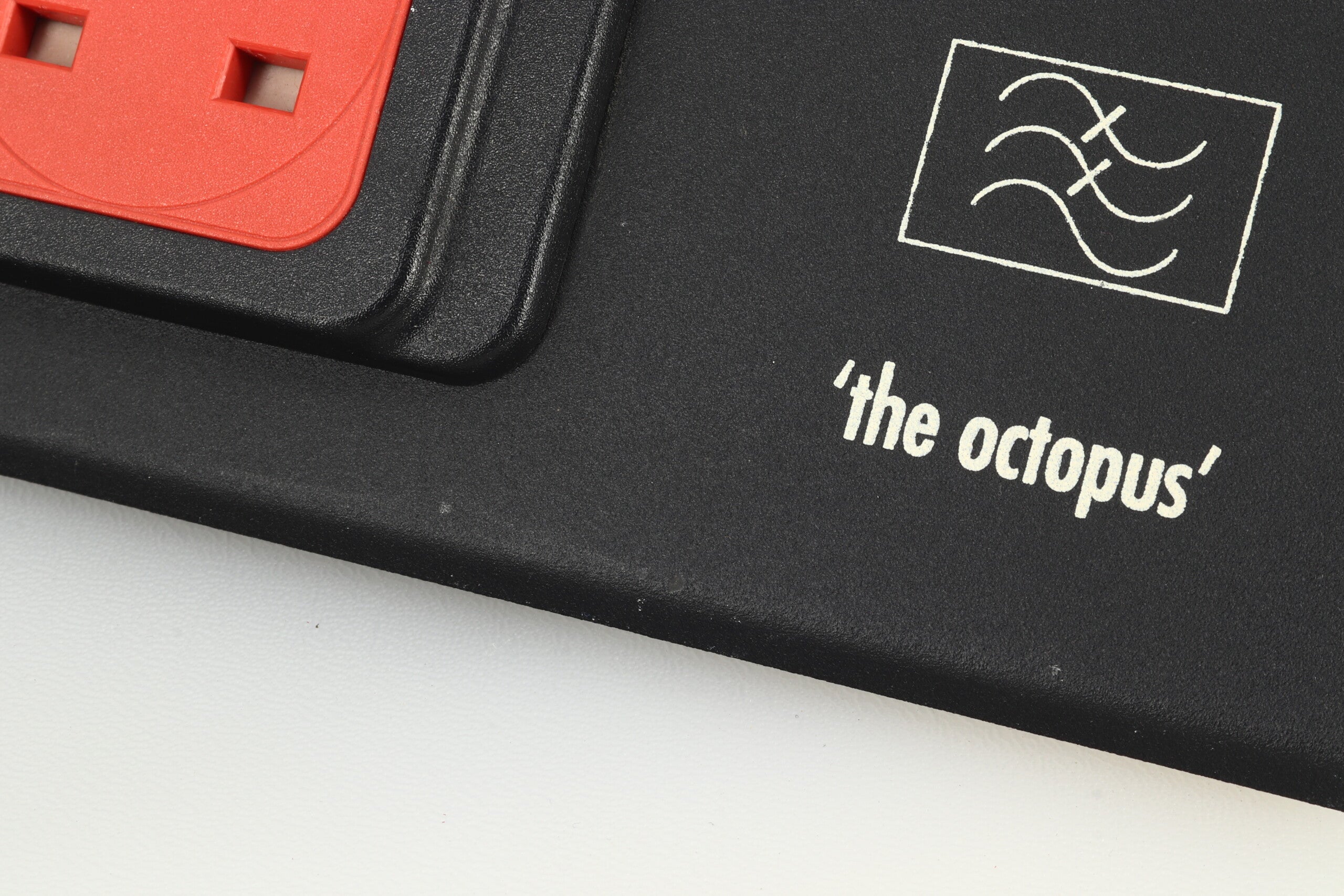 オフィス用品 EINSTEIN アインシュタイン the octopus 電源タップ