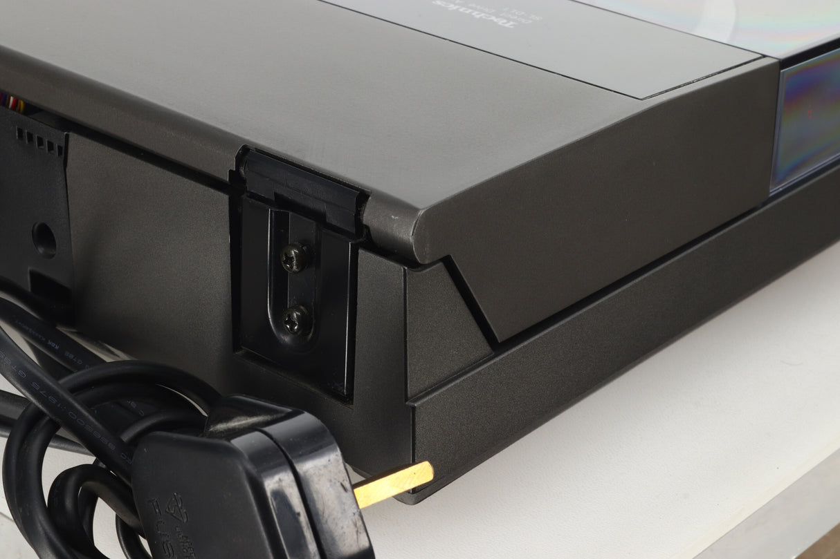 Technics SL-DL1 Turntable