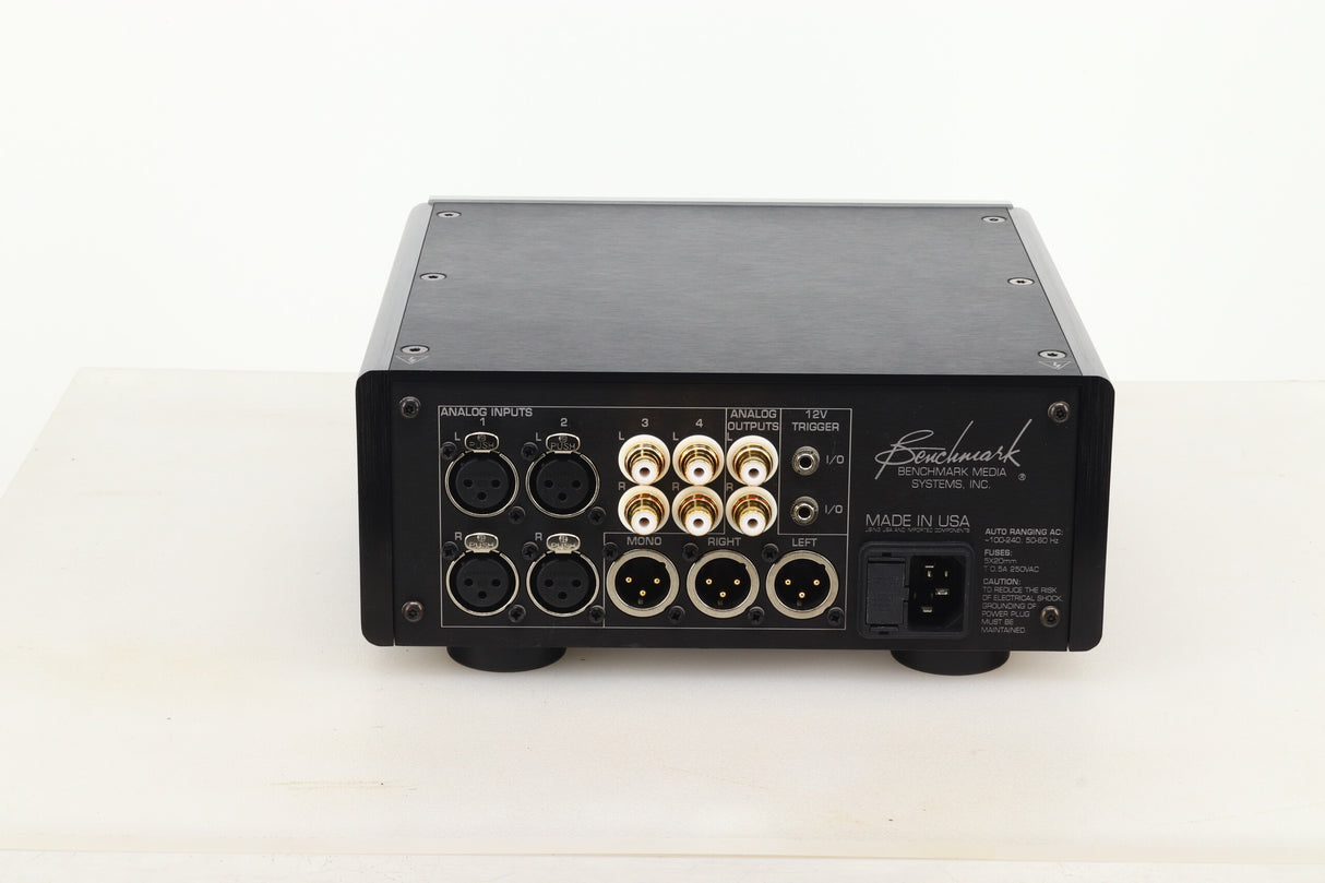 Benchmark LA4 Pre Amplifier - Silver