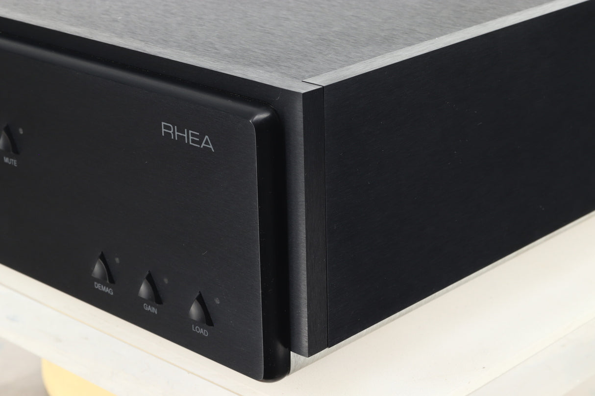 Aesthetix Rhea Valve Phonostage