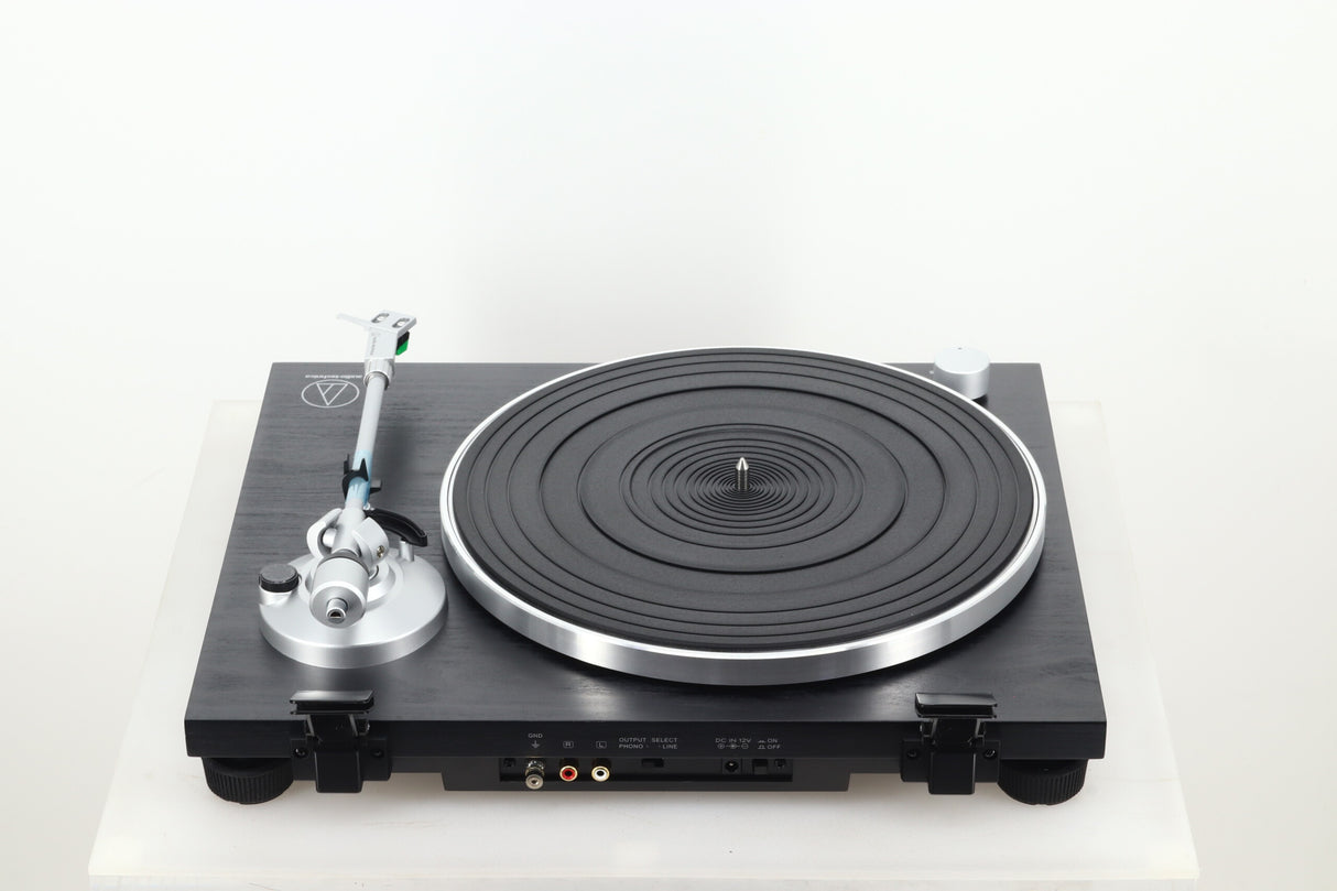 Audio Technica AT-LPW30BK Turntable - Black