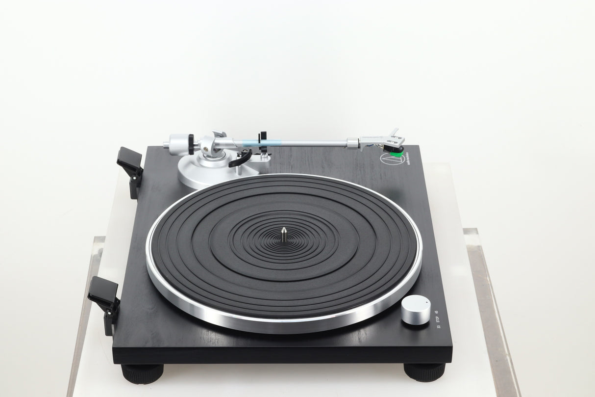 Audio Technica AT-LPW30BK Turntable - Black