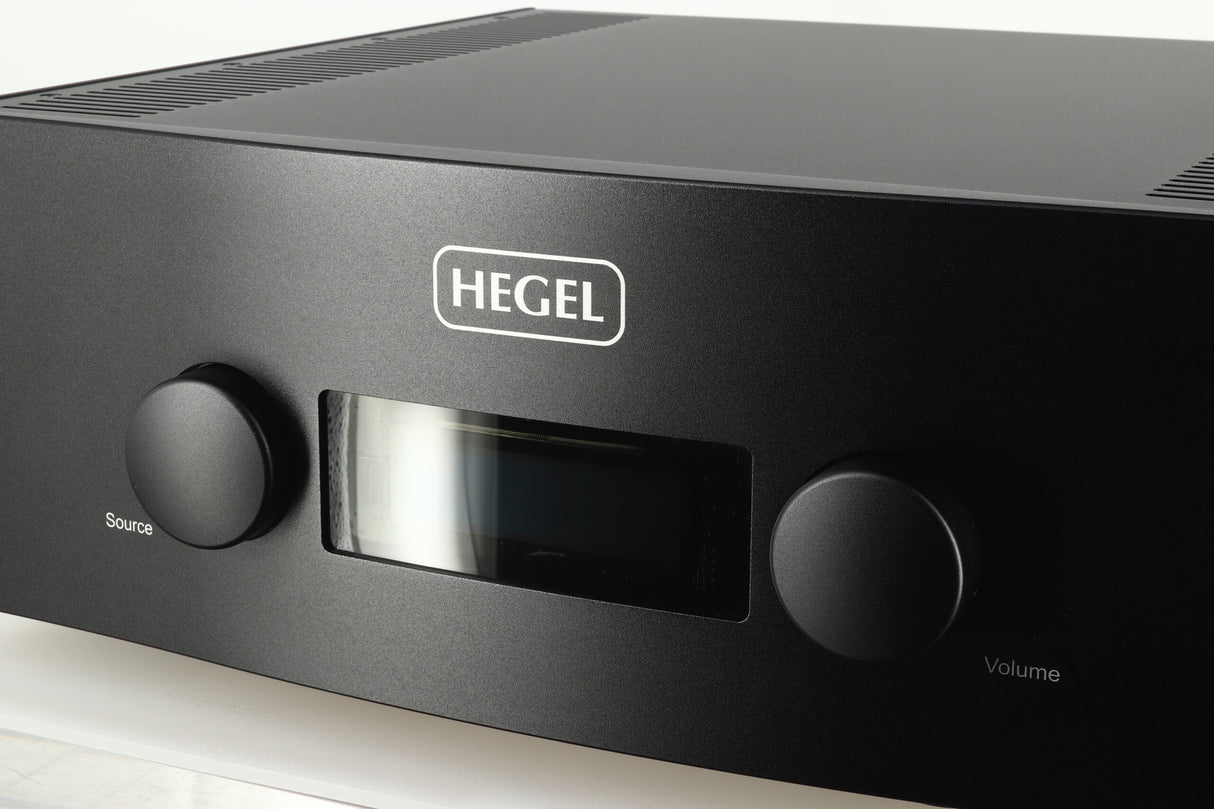 Hegel H590 Reference Integrated Amplifier