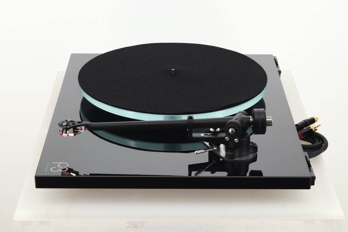 Rega Planar 3 Turntable / AT VM95ML Cartridge - Black Gloss
