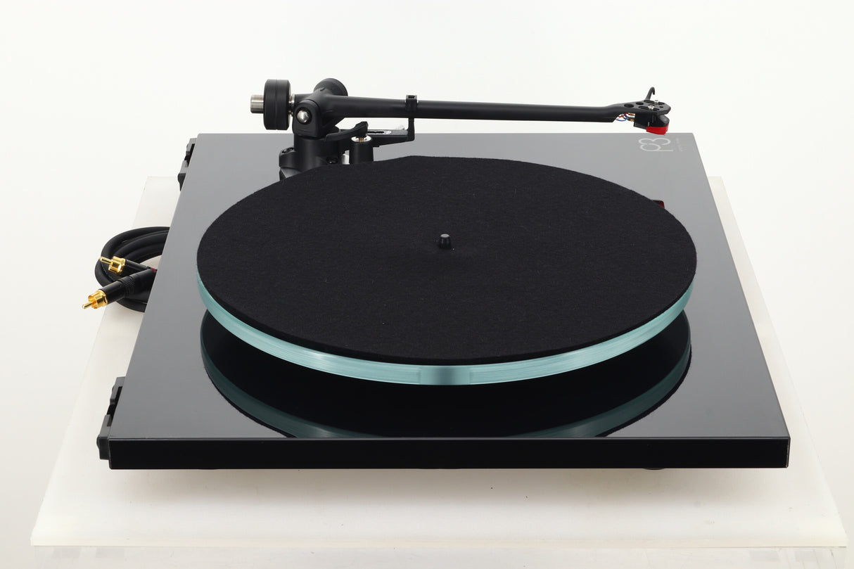 Rega Planar 3 Turntable / AT VM95ML Cartridge - Black Gloss