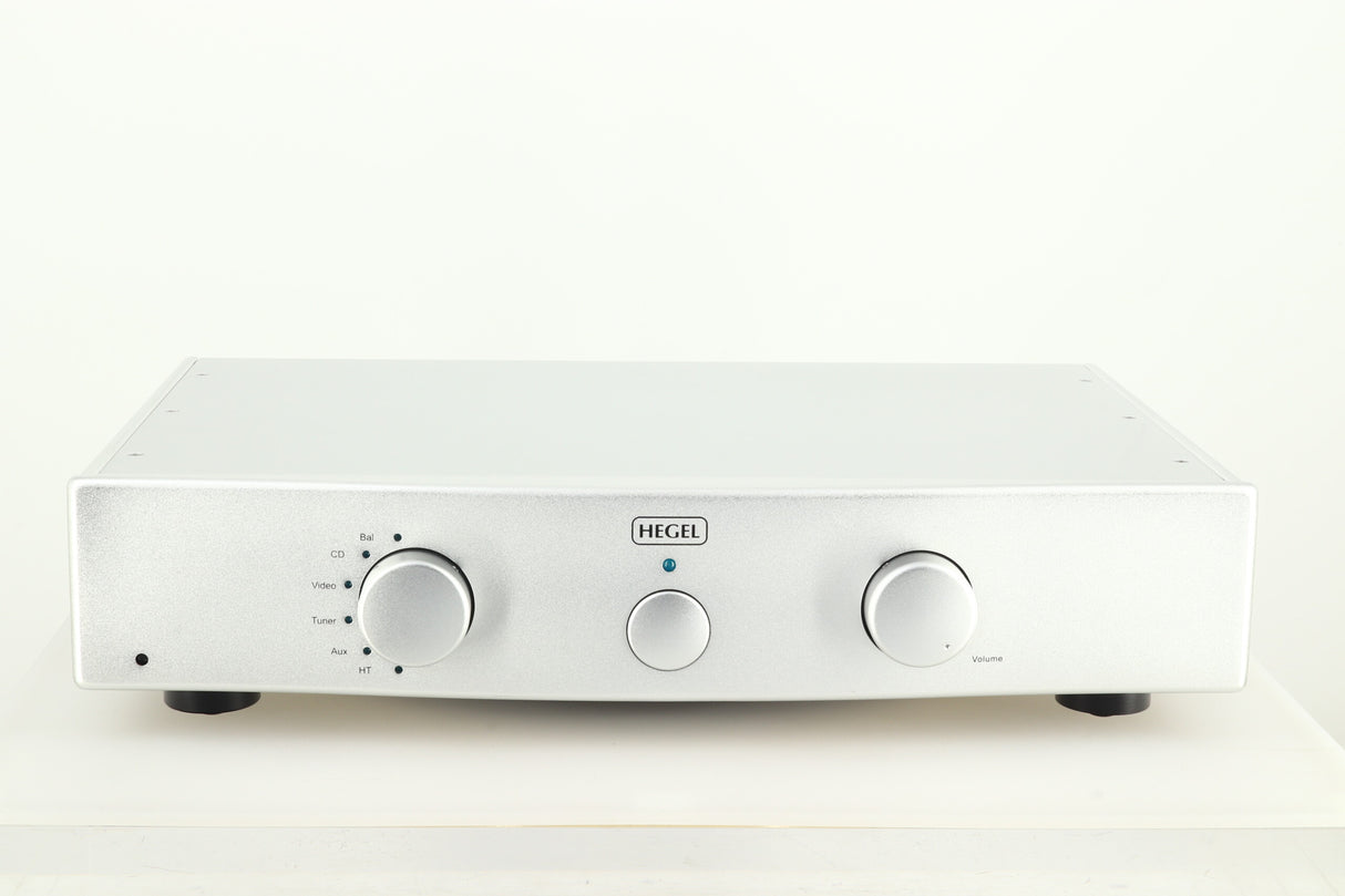 Hegel P20 Pre Amplifier - Silver