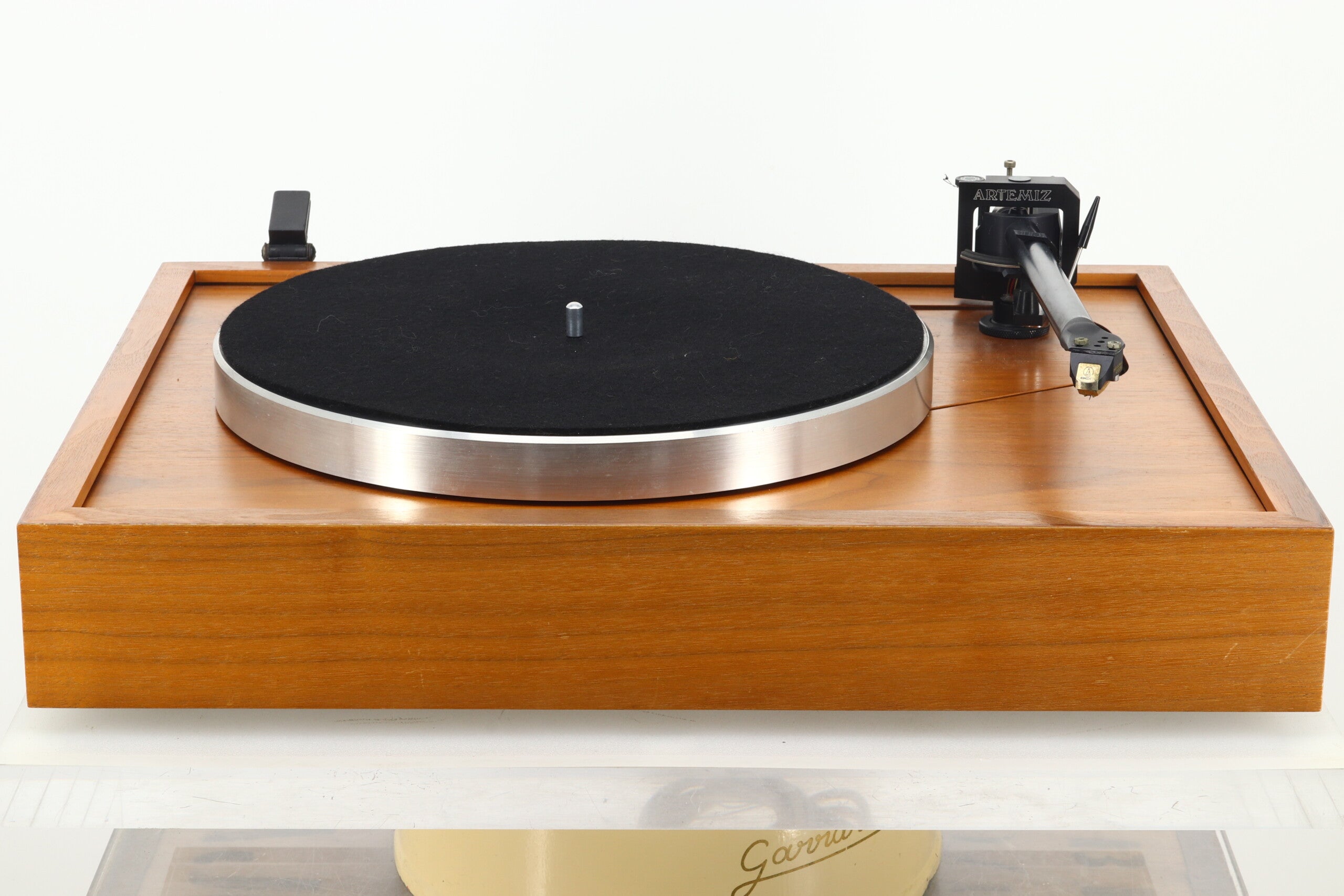 Roksan Xerxes Turntable - Oak / XPS Power Supply / Artemiz Tonearm