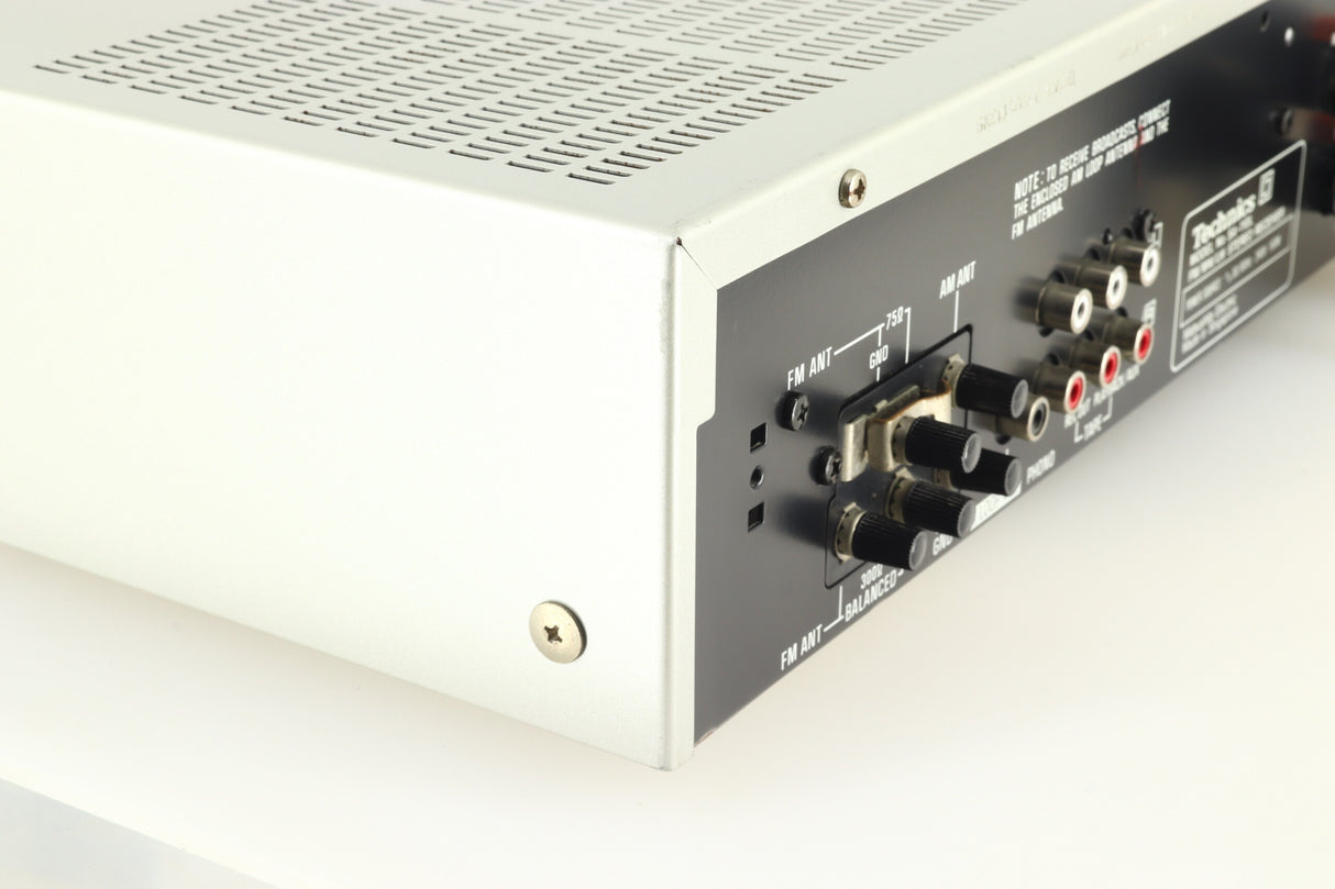 Technics SA-110L FM/AM Stereo Receiver - Silver