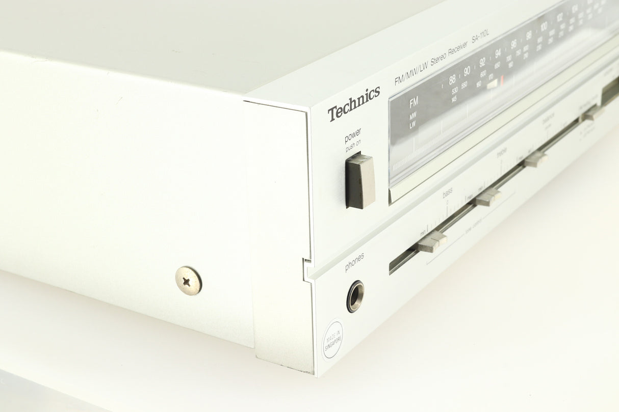 Technics SA-110L FM/AM Stereo Receiver - Silver