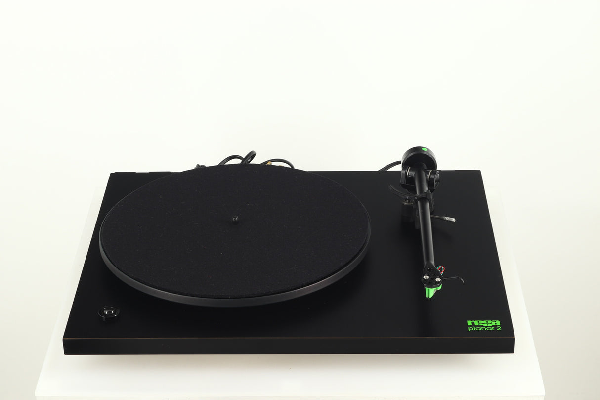 Rega Planar 2 Turntable / Bias Cartridge - Black