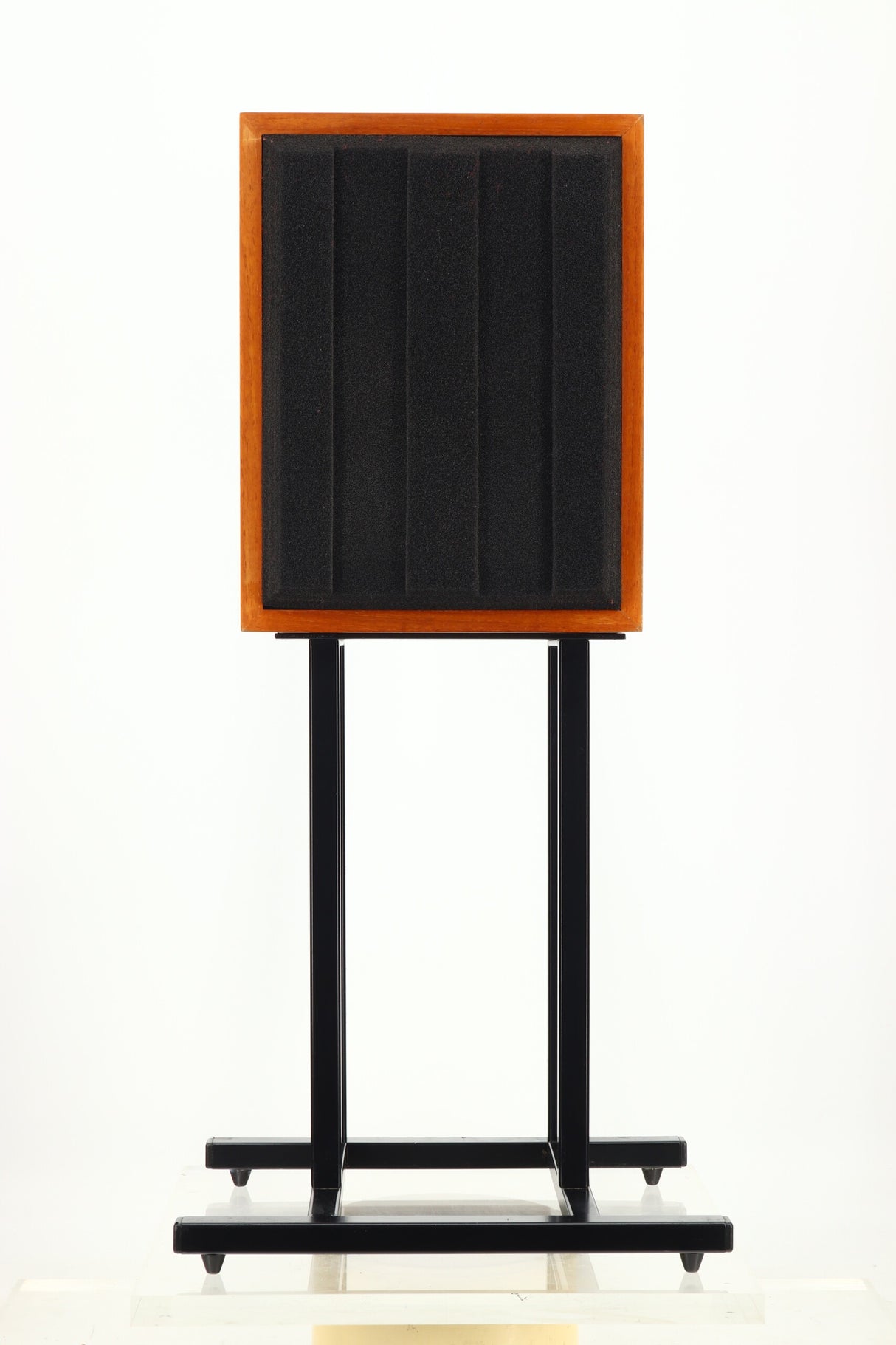 Linn Isobarik Sara Loudspeakers - Cherry & Stands
